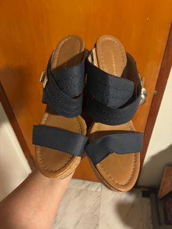 Tommy hilfigure wedges size 7