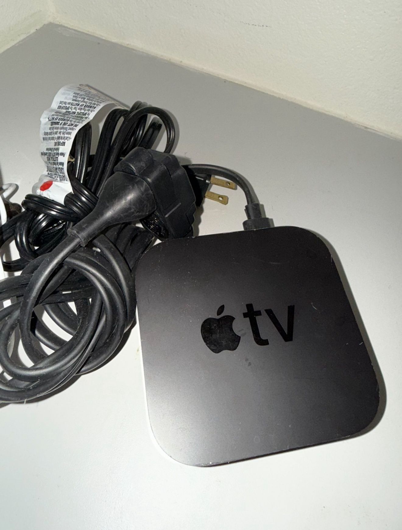 Apple Tv (With Remote)