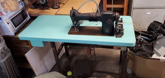 Singer straight stitch sewing machine
