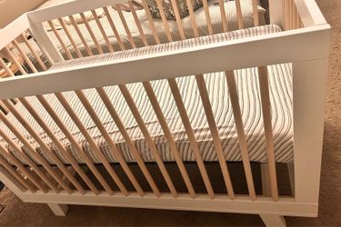 Hudson convertible crib to toddler