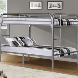 Full/Full Metal Bunk Bed Silver Color Finish 78.7"W x 56.9"D x 58.7"H.   ❇️  Litera Full - Full.    Colchones Incluidos 