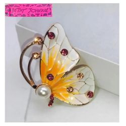 BETSEY JOHNSON "SPRING IS IN THE AIR!" BEAUTIFUL BUTTERFLY BROOCH BRAND NEW!