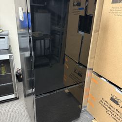 Invision 10.7cu.ft. Dual compartment  RV Refrigerator  Dual Swing Hinge 12 Volt | Black