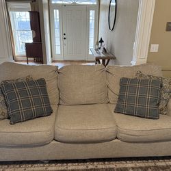 Great deal on a furniture set