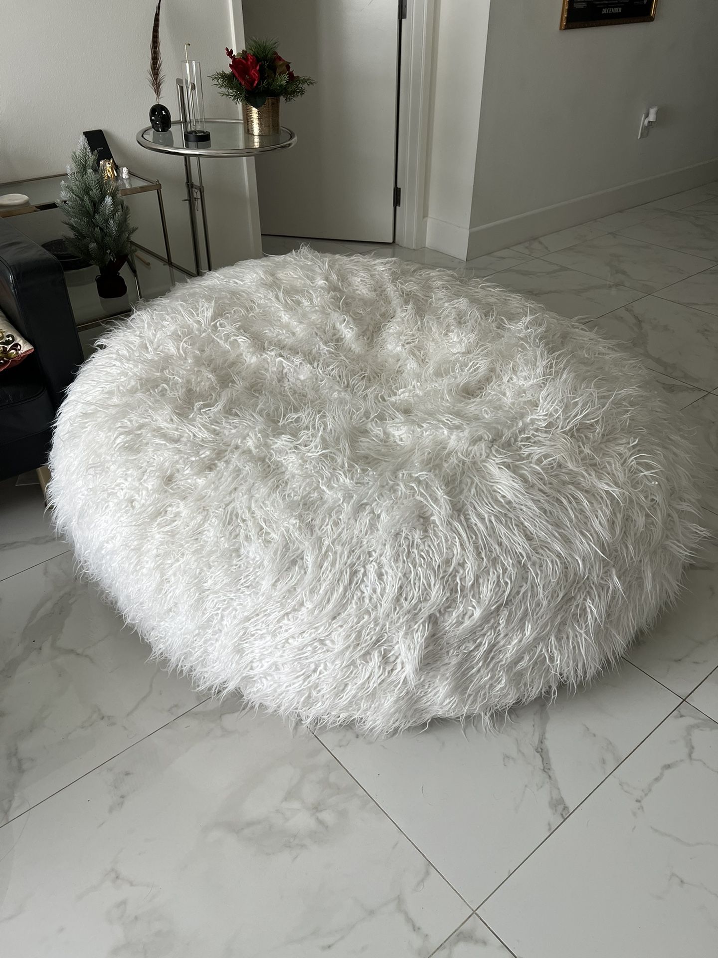 Large White Fluffy Bean Bag