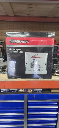 Snap On Vintage Sqaure Bubble Clock