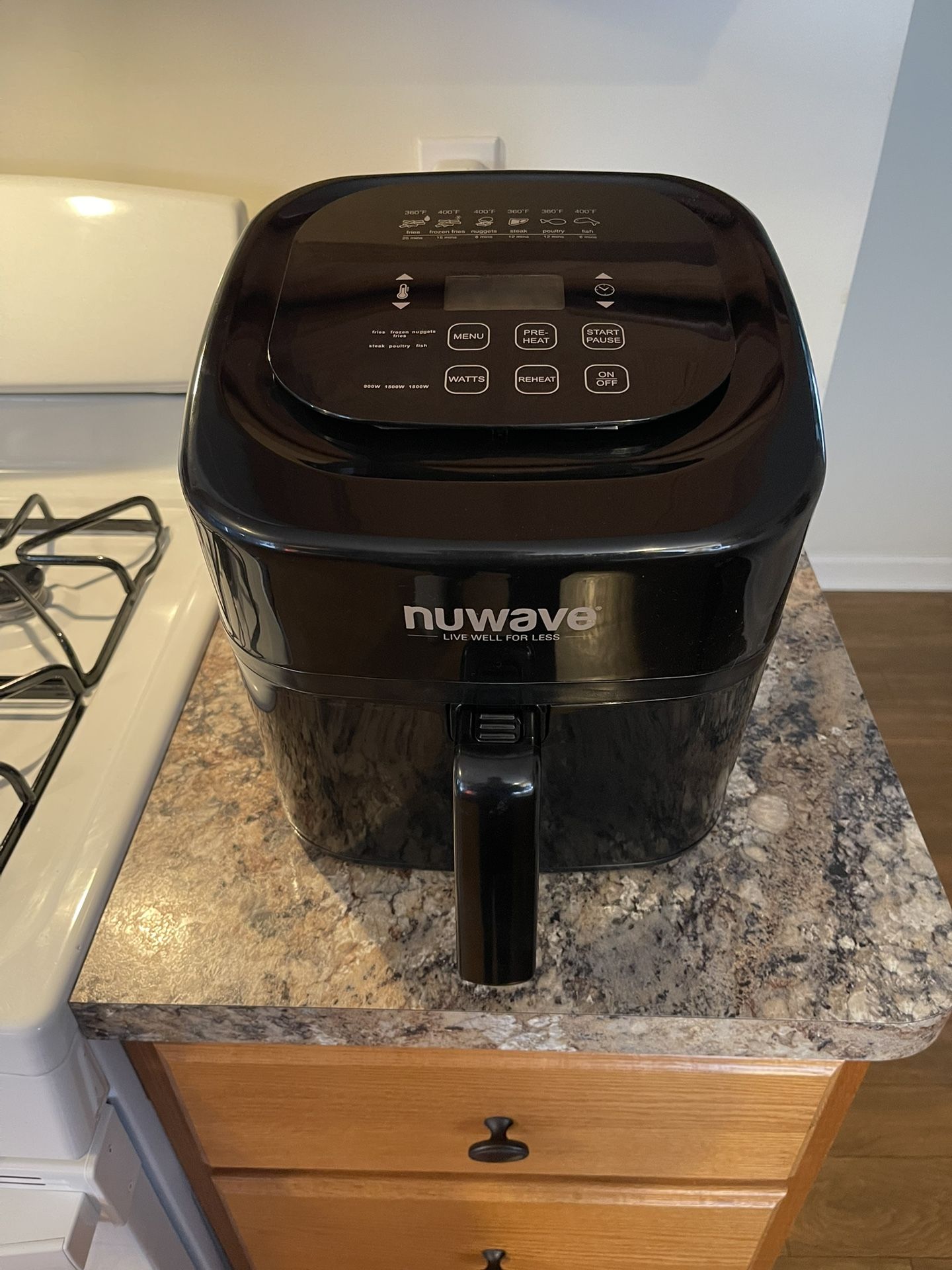 NuWave Brio 6-Qt Digital Air Fryer – Excellent Condition