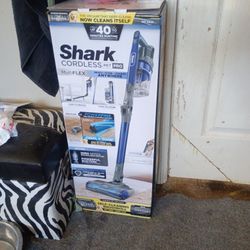 Shark Cordless Pet Pro Multi-flex