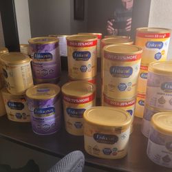 Enfamil formula LOTS
