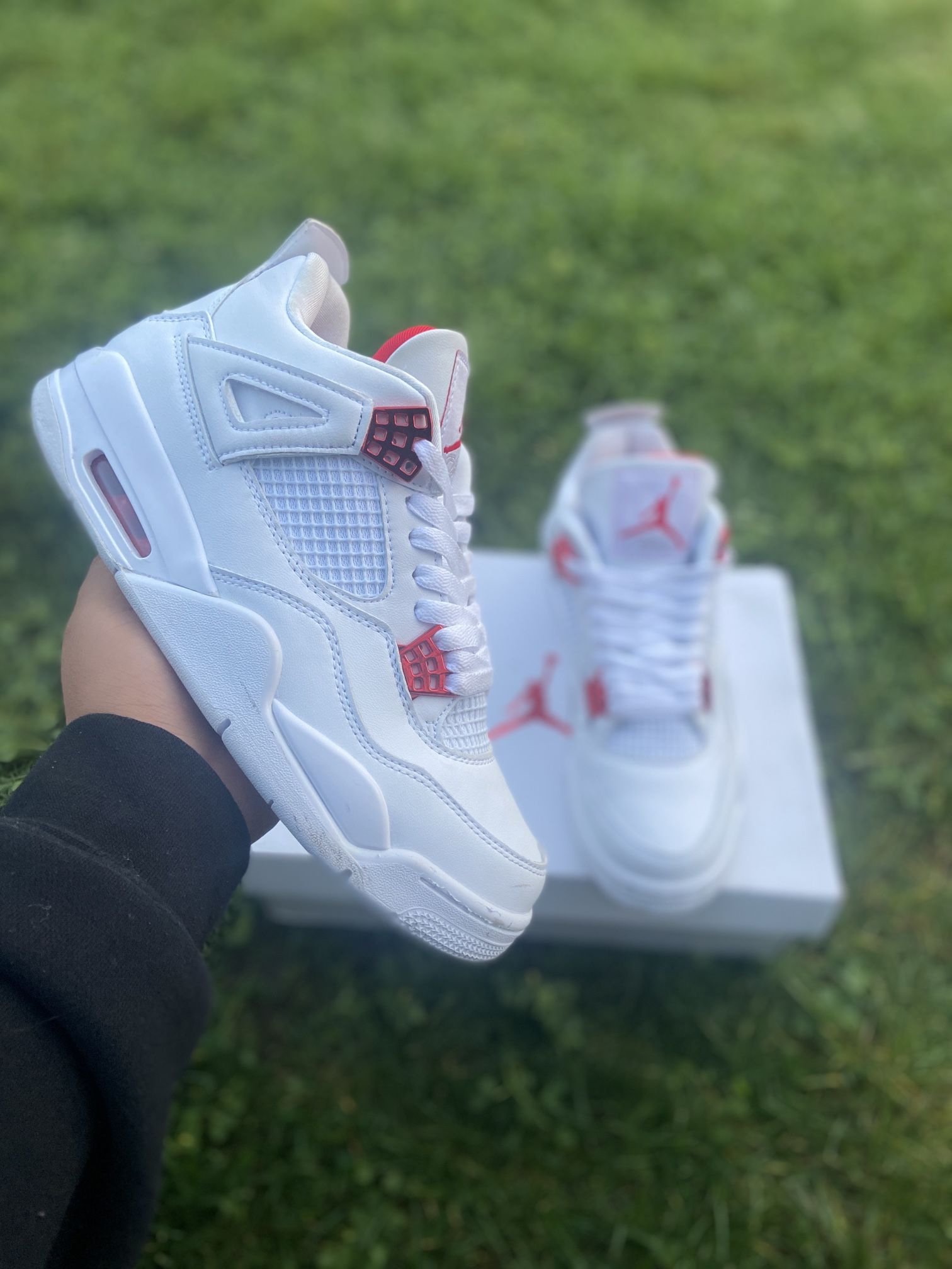 Jordan 4 Red Metallic 