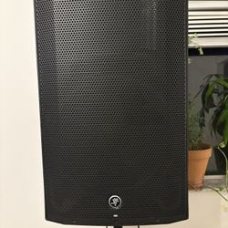 Power Speaker Mackie Thump15A