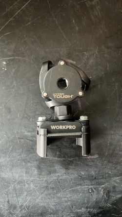 Universal oil filter wrenches
