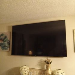 Roku, 65inch Flat Screen 