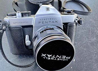 Honeywell Pentax Spotmatic SP II 35mm Film Camera