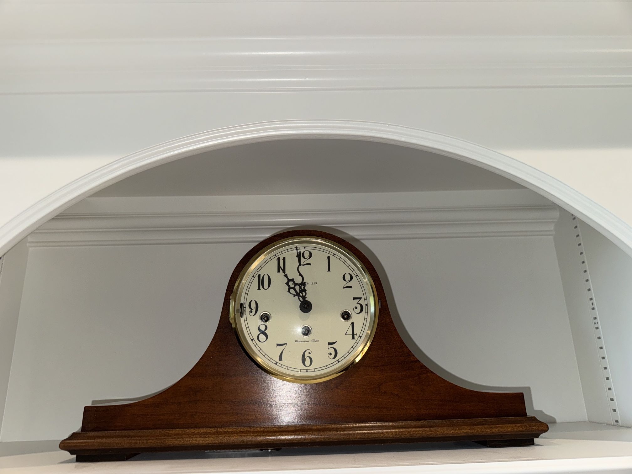 HOWARD MILLER DUAL CHIME MANTEL CLOCK / TABLE MOON CLOCK
