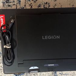 Lenovo Legion Pro 7i Gen10 Intel 275HX 16” RTX5080 16GB GDDR7 32GB DDR5 1 TB SSD, Neatly Used For Sale 