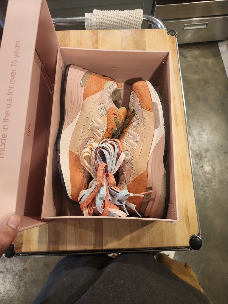 Joe Freshgoods "Aged Well" Size 10