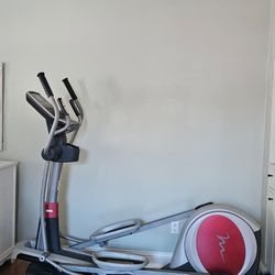 FreeMotion 500 Rear Drive Elliptical machine.