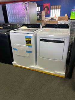 Frigidaire Top Load Washer and Gas Dryer!