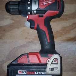Milwaukee 1/2" Hammer Drill/Driver 
