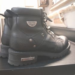 Milwaukee Boots 