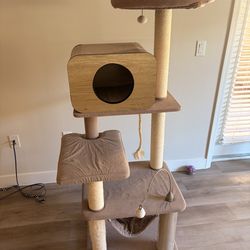 Used cat tree