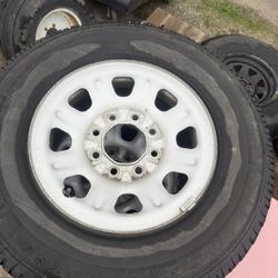 GM 3/4 Ton 8 Lug Wheels 