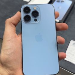 iPhone 13 Pro 128GB Unlocked - AT&T Cricket Boost T-Mobile Metro!