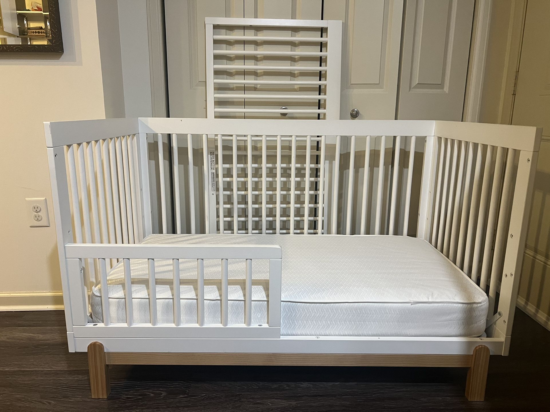 Crib and Toddler Bed with Mattress
