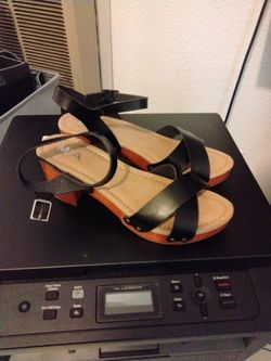 Mia Sandal Size 8