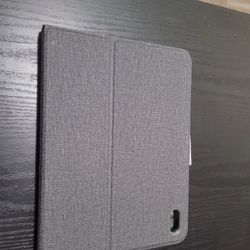 Ipad Keyboard Case And Pencil Bundle