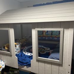 Full Size House Bed 