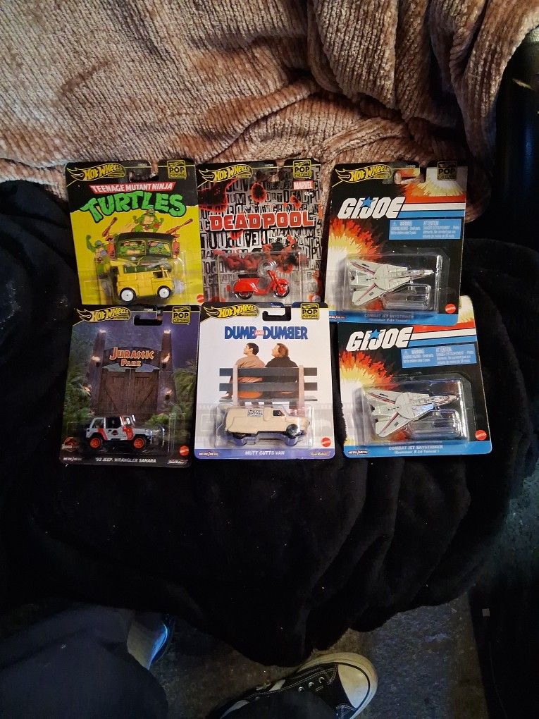 Hot Wheels Premium Pop Culture