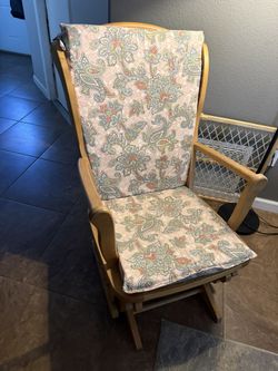 Rocking Chair 