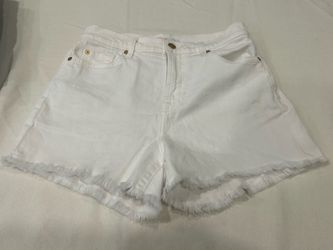 women white seven Jean shorts size 27