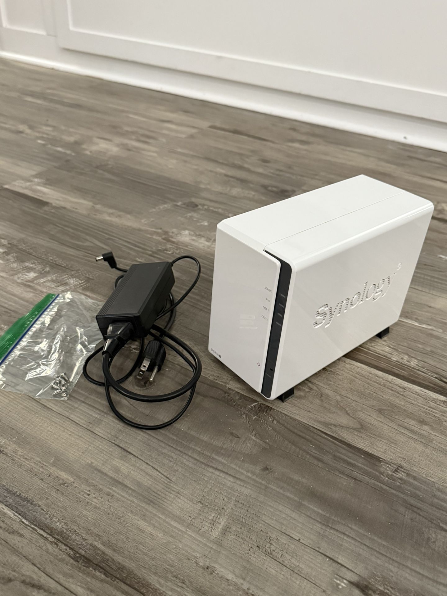 Synology NAS DS216J (Diskless) in Excellent Condition