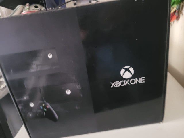 Xbox One  Day One Edition