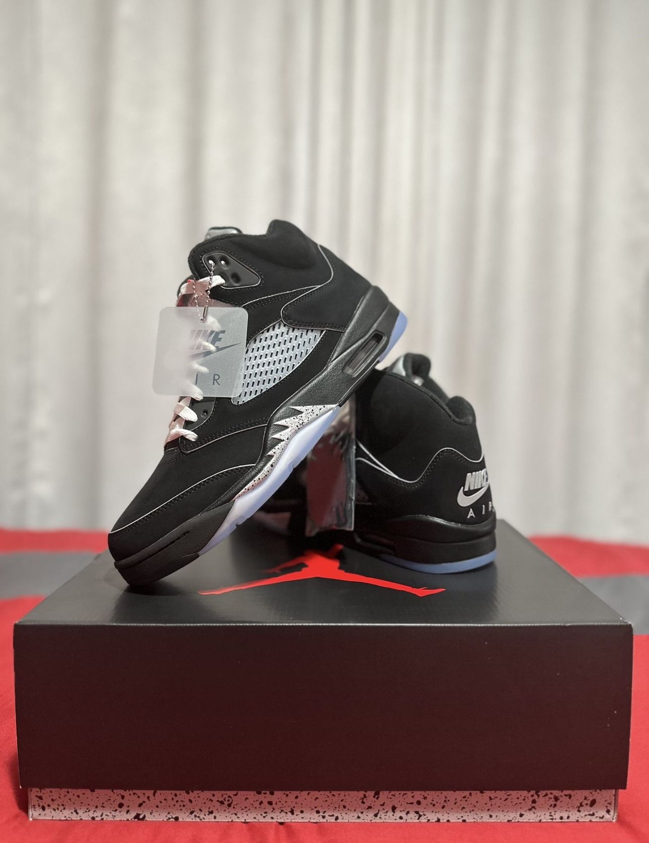 Air Jordan Retro OG 'Black Metallic Reimagined' Size Men