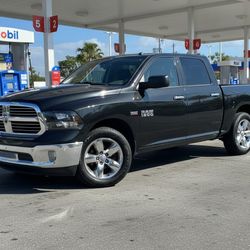 2016 Dodge Ram 1500 SLT 