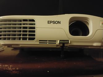 Epson Projector Great Shape.  Great With Smart Board Or Any Other Screen Of Choice.