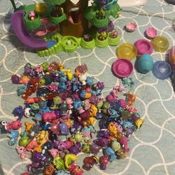 Lot Of Hatchimals Figs