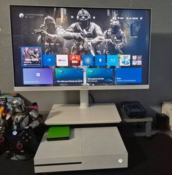 Xbox One S 1Tb + 24"LED Monitor BUNDLE!