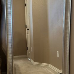 Beautiful Vintage Wall Mirror 