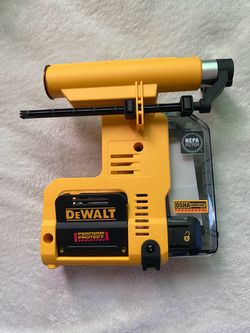 🟡⚫️DEWALT  Multi-Surface Dust Extractor