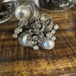 Pearls & Flowers Ring 