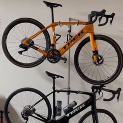 Trek Domane+ SLR 9 Formula Fast