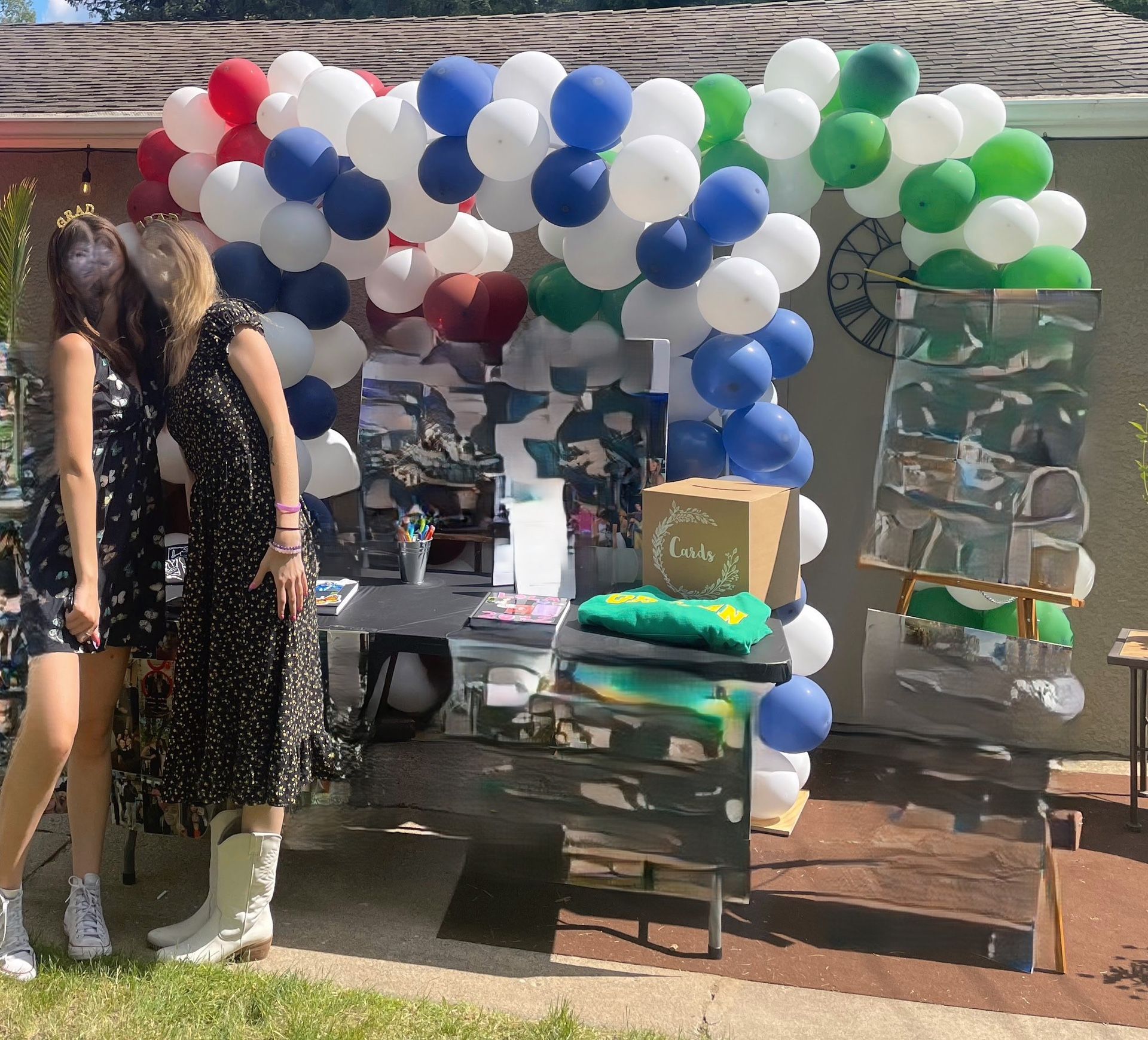 Just In Time For Grad Season! Balloon Arches