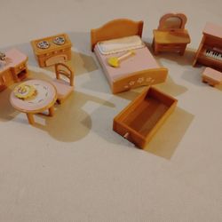 Mini Doll House Pieces Bundle
