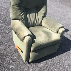 2 in1 Rocking and recliner lazy boy living room chair very good condition