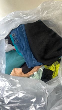 Big Bag of Mens M clothing all 5$